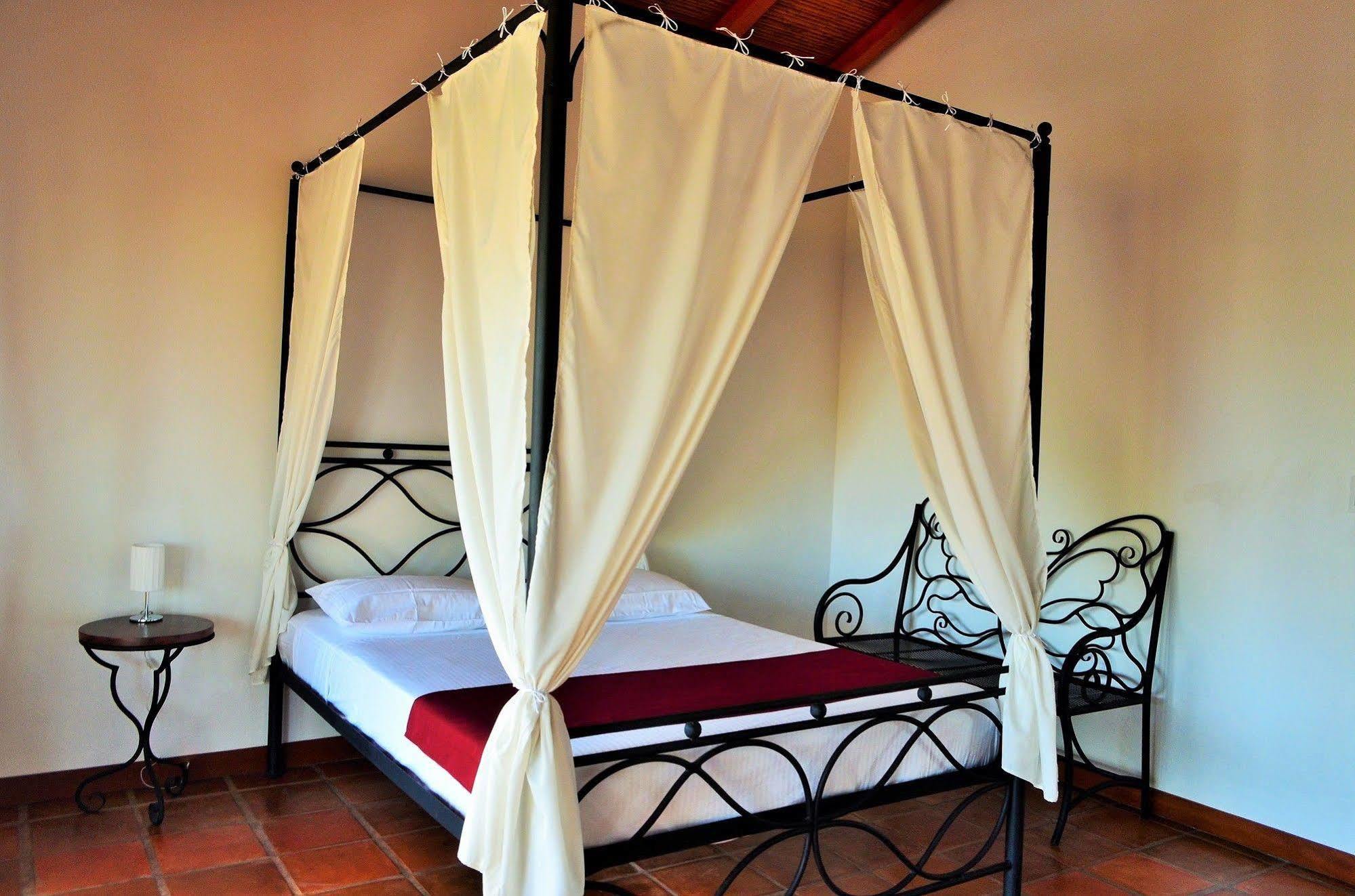 Hotel Jardin Garden De Granada Nicaragua Bagian luar foto